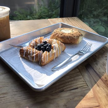 Mañana - Iced cold brew, orange and cardamom latte, blueberry lemon danish, everything danish - Coffee & Tea Near Me - Austin, Texas Mañana - Iced cold brew, orange and cardamom latte, blueberry lemon danish, everything danish - Coffee & Tea Near Me - Austin, Texas