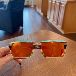 Fire sun polarized mirrors, to match our patients convertable!