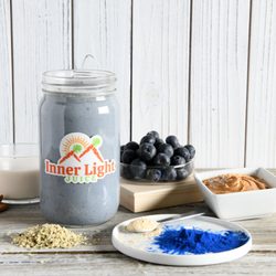 Inner Light Juice - Truth Seeker
Blueberries, Peanut Butter, Vanilla Protein, Maca
Blue Spirulina, Hemp Seeds, Banana, Homemade Mylk