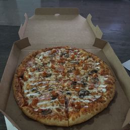 Pizza. Without dipping sauce Pizza. Without dipping sauce