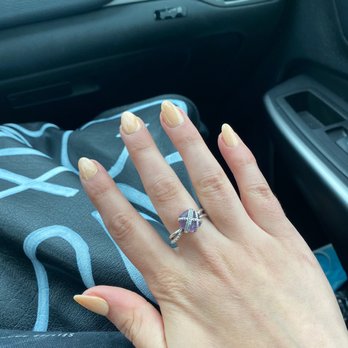 Le Posh Nail Spa - SNS Dip Manicure by nail tech KC - Nail Salons Near Me - Sunset Valley, Texas