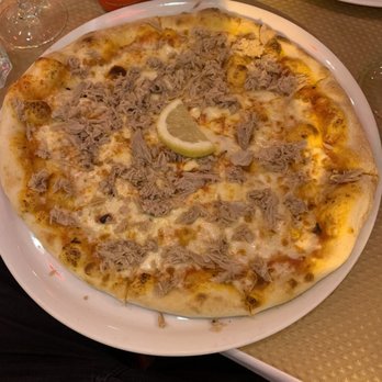 Gusto Italia - Pizza with Tuna - Italian Near Me - Paris, 75 Gusto Italia - Pizza with Tuna - Italian Near Me - Paris, 75