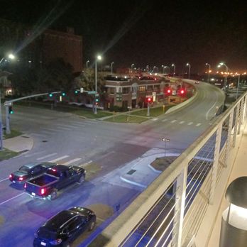 LivRed - Night view to the West is the Rosa Parks on Ramp - University Housing Near Me - Lincoln, Nebraska