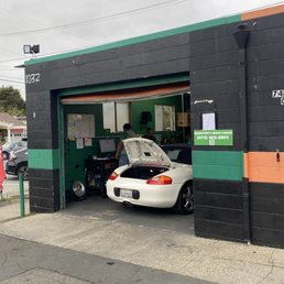 My car getting smogged at Hamilton's