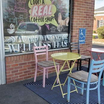 Beach Dreams Market - Adorable outdoor seating - Coffee & Tea Near Me - North Myrtle Beach, South Carolina Beach Dreams Market - Adorable outdoor seating - Coffee & Tea Near Me - North Myrtle Beach, South Carolina