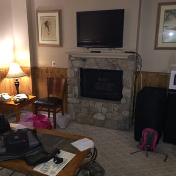 Saddleback Inn - Suite 28!!! - Hotels Near Me - Lake Arrowhead, California Saddleback Inn - Suite 28!!! - Hotels Near Me - Lake Arrowhead, California