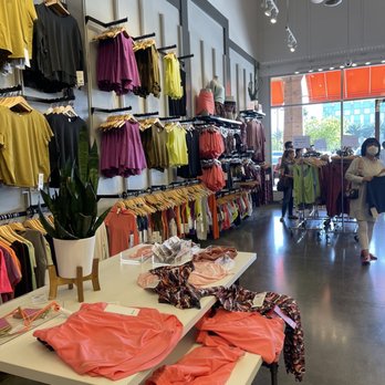 lululemon pop up citadel