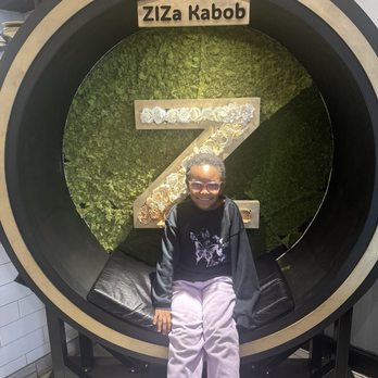 ZiZa Kabob - The chair for Instagram - Mediterranean Near Me - Jessup, Maryland
