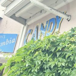 Columbia Candy - Front sign.