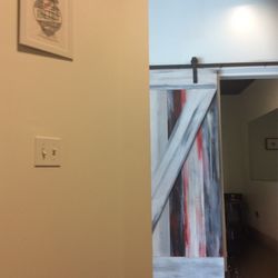 Metro Barber - Nice barn door