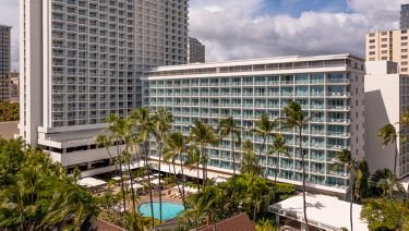 Sheraton Princess Kaiulani Waikiki Beach - wedding in Honolulu, HI