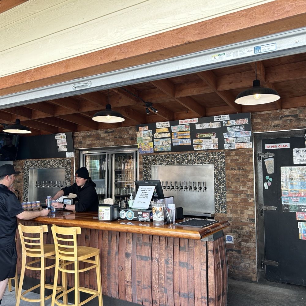 Pizza Port - Outdoor taproom March 2025 - Pizza Near Me - Carlsbad, California