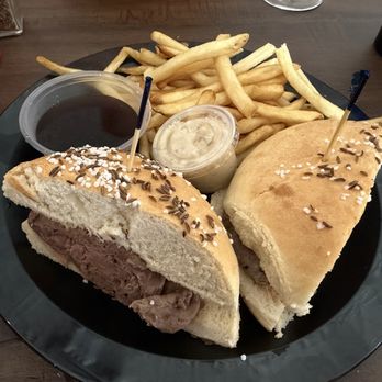 Duff’s Famous Wings - Beef on Weck - Chicken Wings Near Me - Sarasota, Florida Duff’s Famous Wings - Beef on Weck - Chicken Wings Near Me - Sarasota, Florida