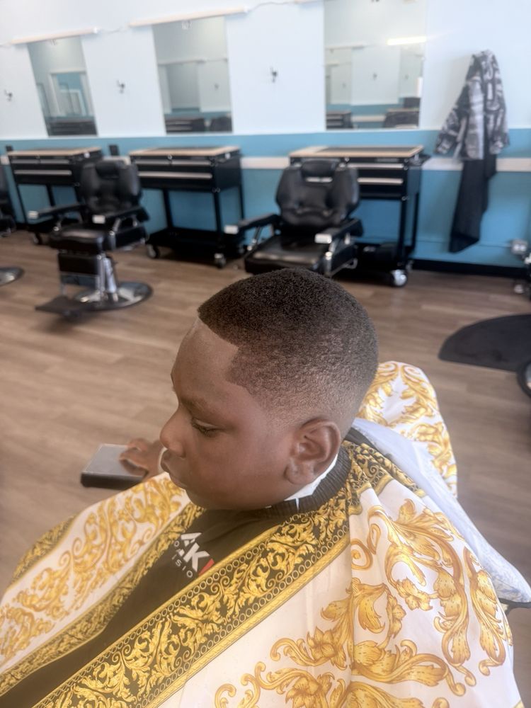 African Afro Barbershop Logo