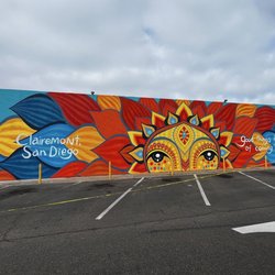 Balboa Crest Shopping Center