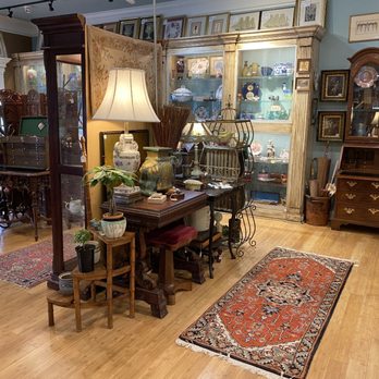 Wake Robbin - Antiques Near Me - Flowood, Mississippi