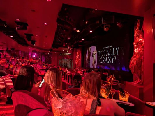 Crazy Horse Paris by null