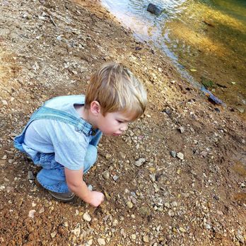 Piney River Resort - Lots of rocks and shells for the grandbabies - RV Parks Near Me - Bon Aqua, Tennessee Piney River Resort - Lots of rocks and shells for the grandbabies - RV Parks Near Me - Bon Aqua, Tennessee
