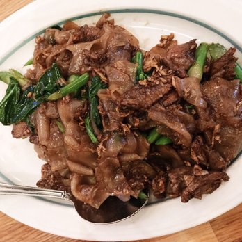 Ayada Thai - Pad see ew with beef - Thai Near Me - Elmhurst, New York Ayada Thai - Pad see ew with beef - Thai Near Me - Elmhurst, New York