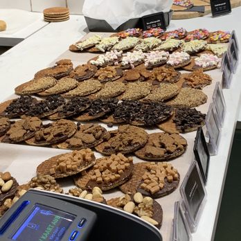 Van Wonderen Stroopwafels - Stroopwafels! - Desserts Near Me - Amsterdam, New Hampshire