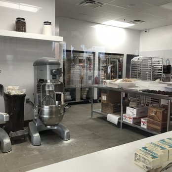 Crumbl - Novi - Bakeries Near Me - Novi, Michigan