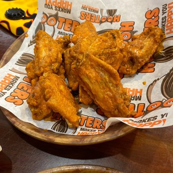 Hooters - Restaurant - Sports Bars Near Me - Williamsburg, Virginia Hooters - Restaurant - Sports Bars Near Me - Williamsburg, Virginia