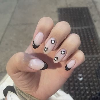 Central Nails & Spa - Dip powder with design - Skin Care Near Me - Philadelphia, Pennsylvania Central Nails & Spa - Dip powder with design - Skin Care Near Me - Philadelphia, Pennsylvania