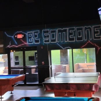 The Fox Trap Restaurant & Lounge - Cocktail Bars Near Me - Houston, Texas