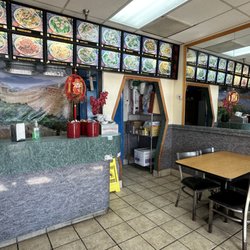 Great Wall Chinese Restaurant - There are 3 tables that customers may eat in if they wish