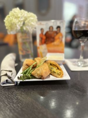 Mango Mangeaux: A Simply Panache Bistro by null