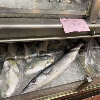 Tamashiro Market - Say what?! barracuda - Grocery Near Me - Honolulu, Hawaii Tamashiro Market - Say what?! barracuda - Grocery Near Me - Honolulu, Hawaii