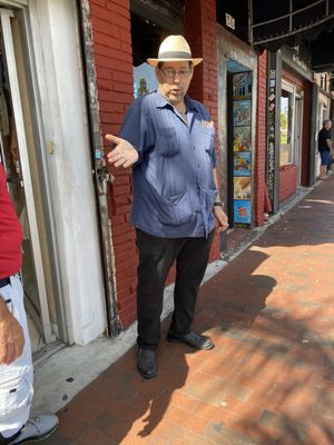 D Asis Guayaberas by null