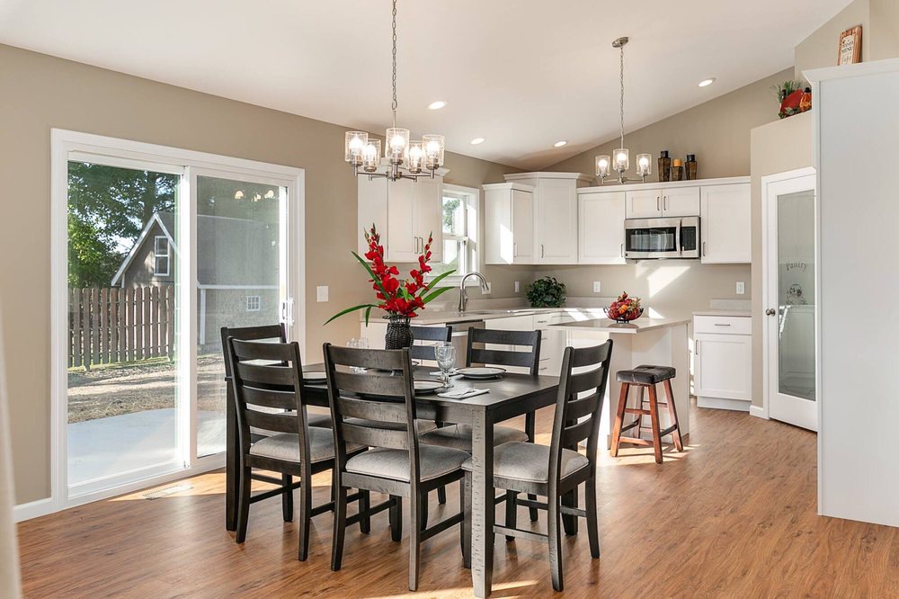 Photos of W S BROOM Updated August 2024 22 Photos 304 W Jefferson