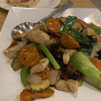 I Thai Kitchen - Cashew chicken - Thai Near Me - Las Vegas, Nevada