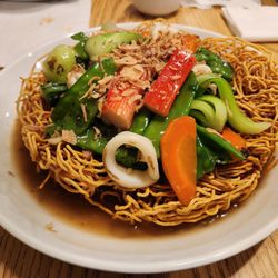 Boba Tea & Pho - (CS3) Stir Fried Seafood with Crispy Egg Noodles