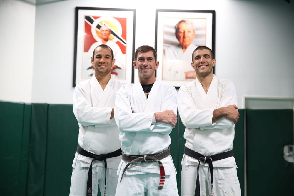 GRACIE JIU JITSU LOUISVILLE Updated October 2024 3600 Chamberlain