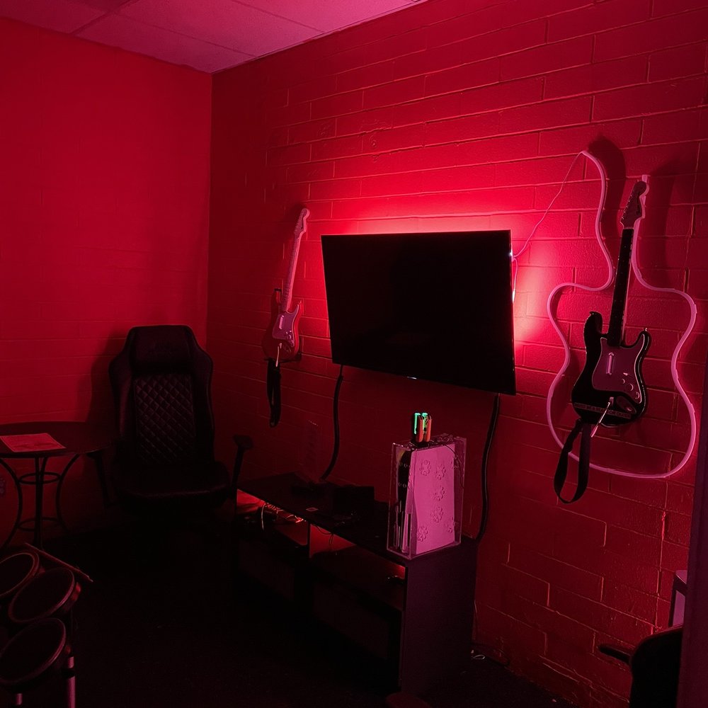FireUp Esports Lounge - Eatertainment Near Me - Roseville, California