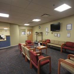 Saint Peter's Sports Medicine Institute - Saint Peter's Sports Medicine Institute waiting room