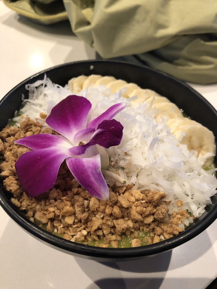 Juice Bars & Smoothies TOWN CENTER COLD PRESSED VIRGINIA BEACH