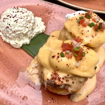 insideOUT - Kalua Pork Benedict - Lounges Near Me - San Diego, California insideOUT - Kalua Pork Benedict - Lounges Near Me - San Diego, California