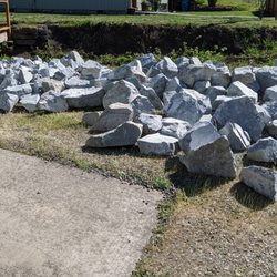 Hilton Landscape Supply - Hilton's idea of 6"-10" Rock. Paid for over 50% not what I ordered.