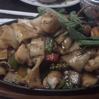 Muan Jai Thai Kitchen - HANGOVER 4.5 - Thai Near Me - Chicago, Illinois