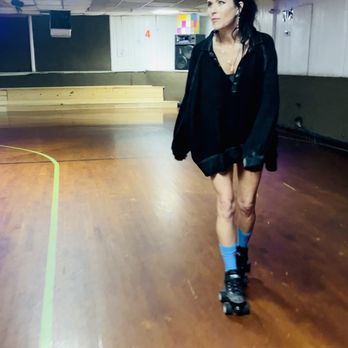 Cedar Hill Roller Rink - Skating Rinks Near Me - Cedar Hill, Texas