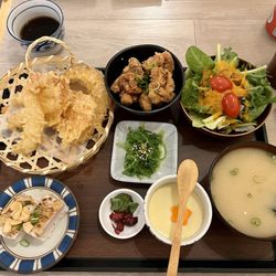 OZen Japanese Restaurant - Tempura Set ($24.50)