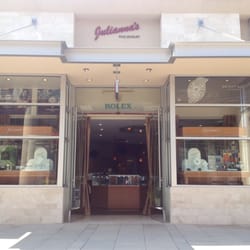 Julianna's Fine Jewelry - Store Entrance