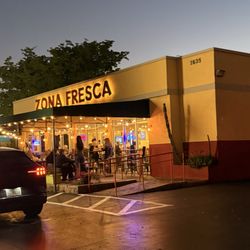 Zona Fresca - Outside