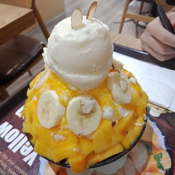 Sulmida Dessert Cafe - Mango banana - Desserts Near Me - Burnaby, British Columbia