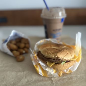 Culver's - Burger, cheese curds, medium concrete - Fast Food Near Me - Orlando, Florida Culver's - Burger, cheese curds, medium concrete - Fast Food Near Me - Orlando, Florida