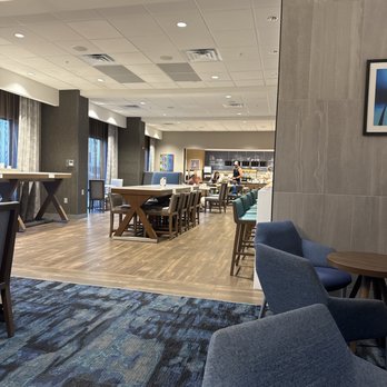 Hampton Inn West Wichita Goddard - Breakfast area - Hotels Near Me - Goddard, Kansas Hampton Inn West Wichita Goddard - Breakfast area - Hotels Near Me - Goddard, Kansas