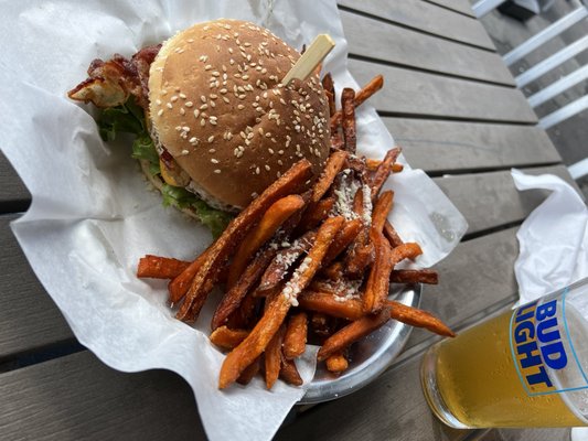 Sesame Burgers & Beer by null